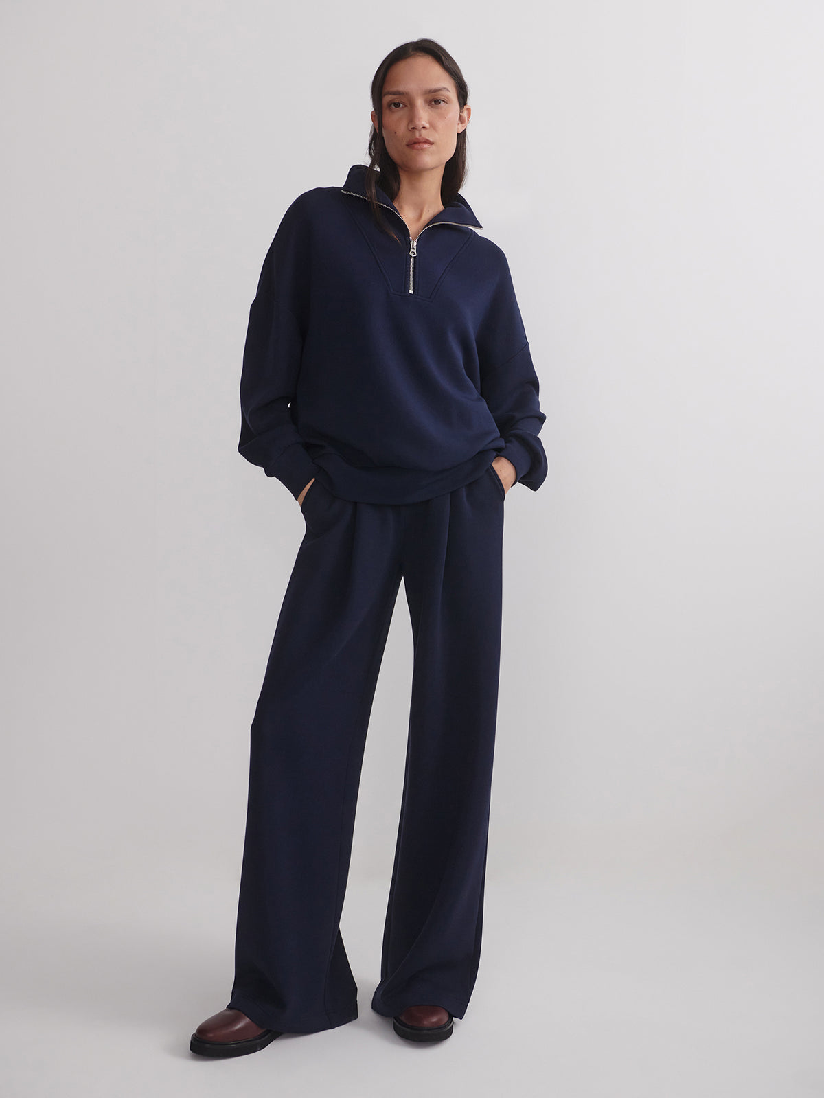0de82c2ff3ea496de19dba1671628b5078282034_VAR03144_THE_EXTRA_WIDE_LEG_PANT_29.5_NAVY_1.jpg