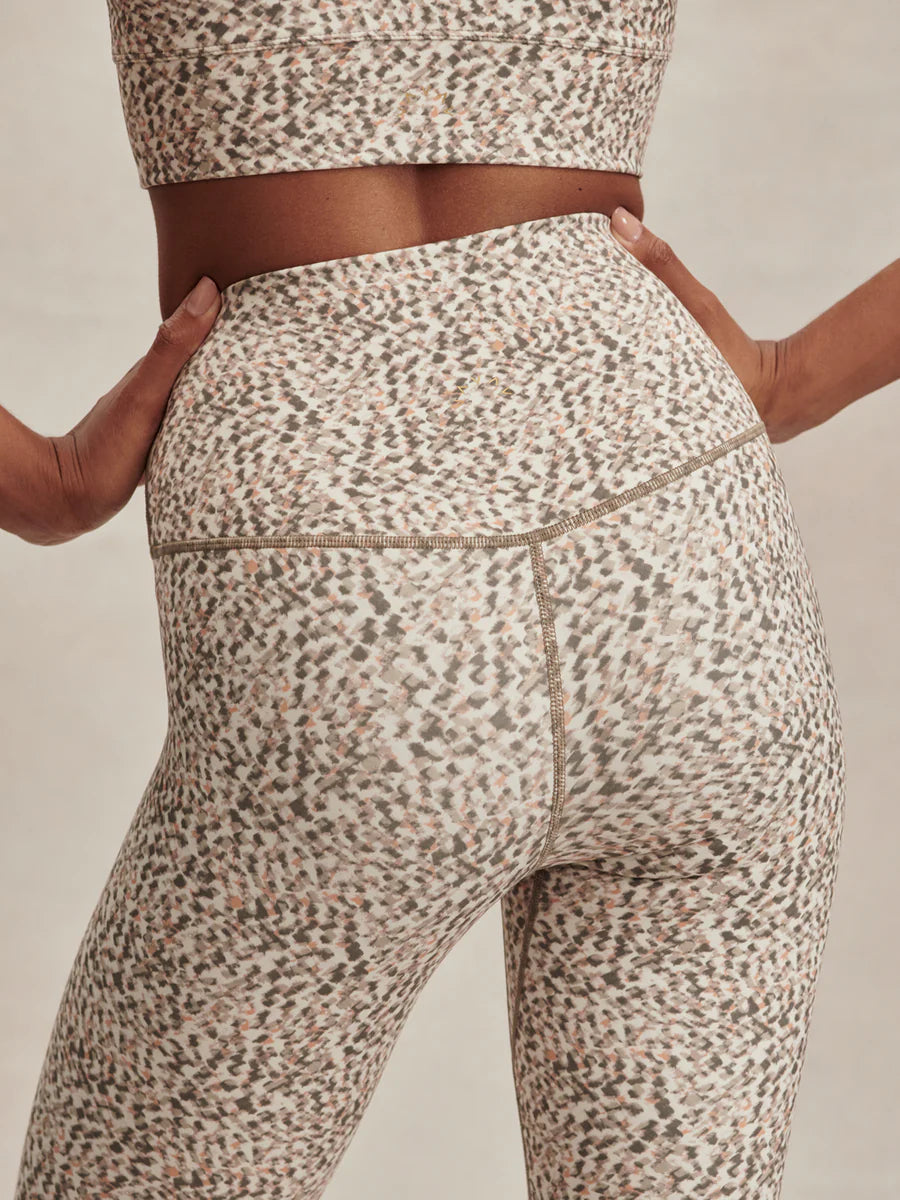 FreeSoft™ High-Rise Legging 25"