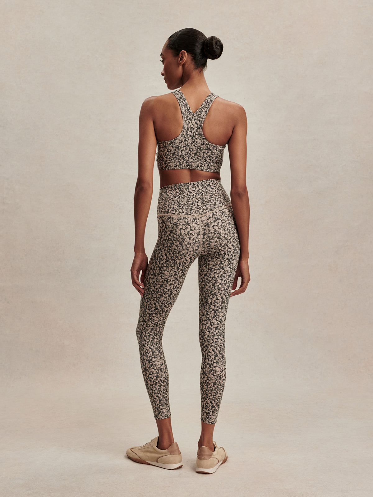 FreeSoft™ High-Rise Legging 25"
