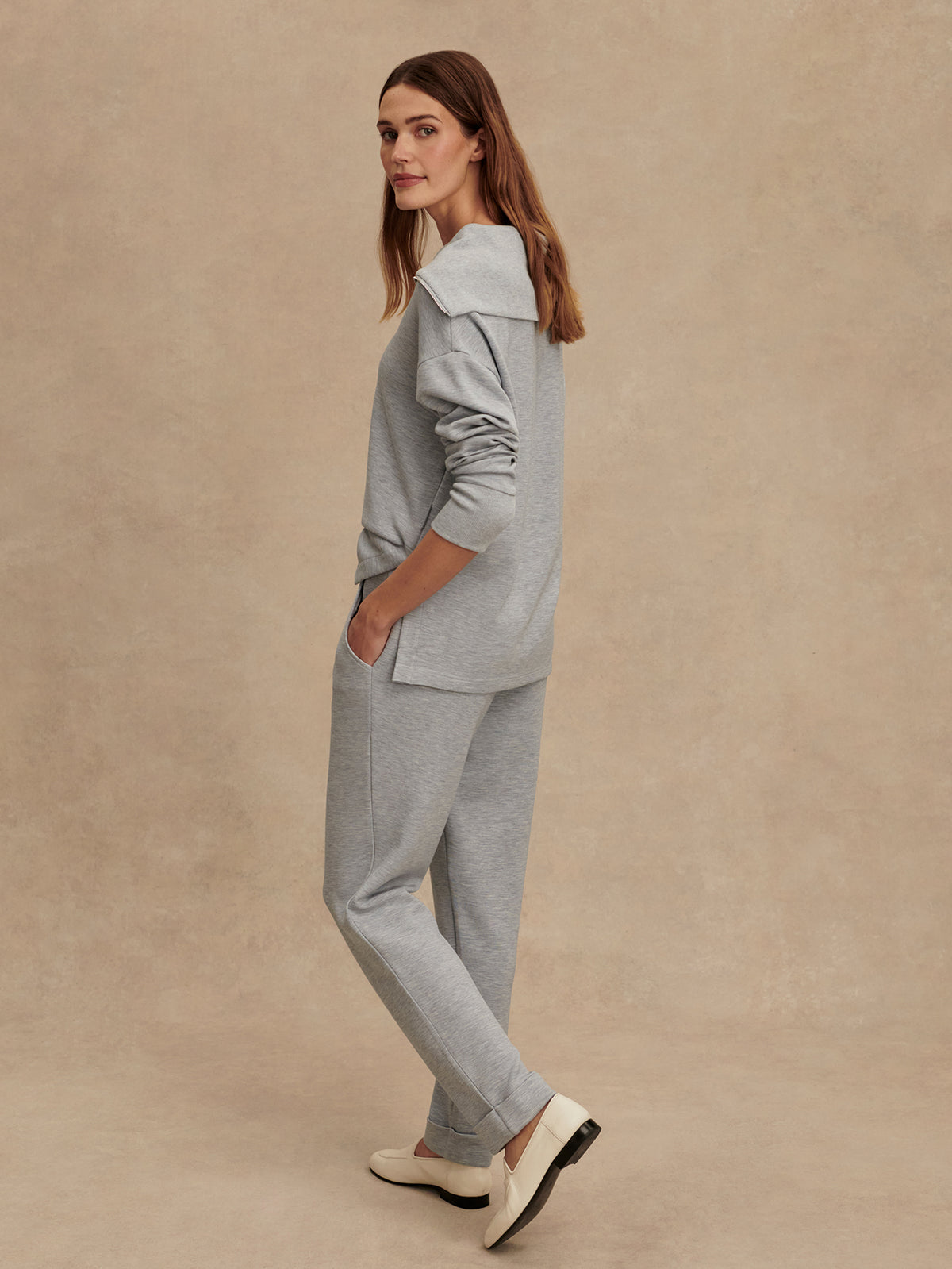 87cec946b0c6a0666273d2d770c827baf95941dc_VAR01922_THE_ROLLED_CUFF_PANT_25_MID_BLUE_MARL_093.jpg