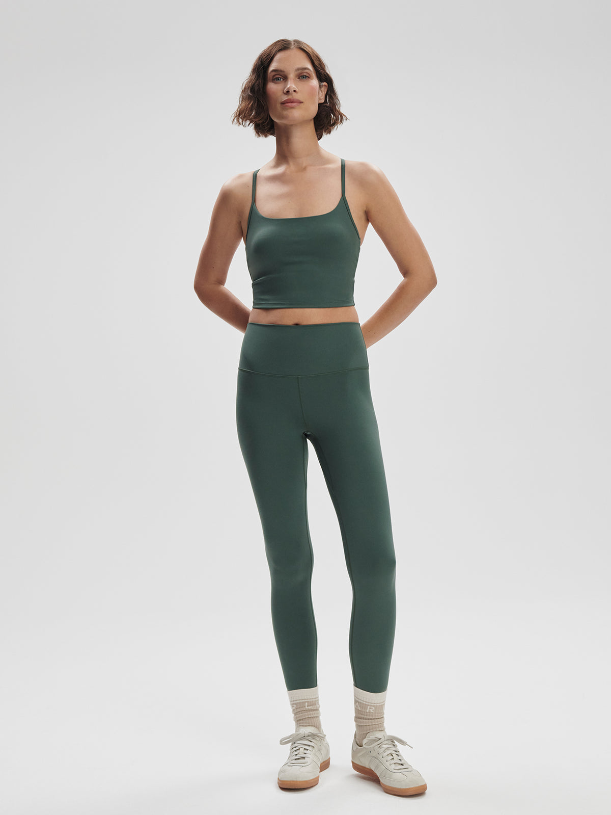 8fe569d3044a1ce91191fbb544f09b35171f665d_VAR01817_FREESOFT_HIGH_RISE_LEGGING_25_CILANTRO_010.jpg