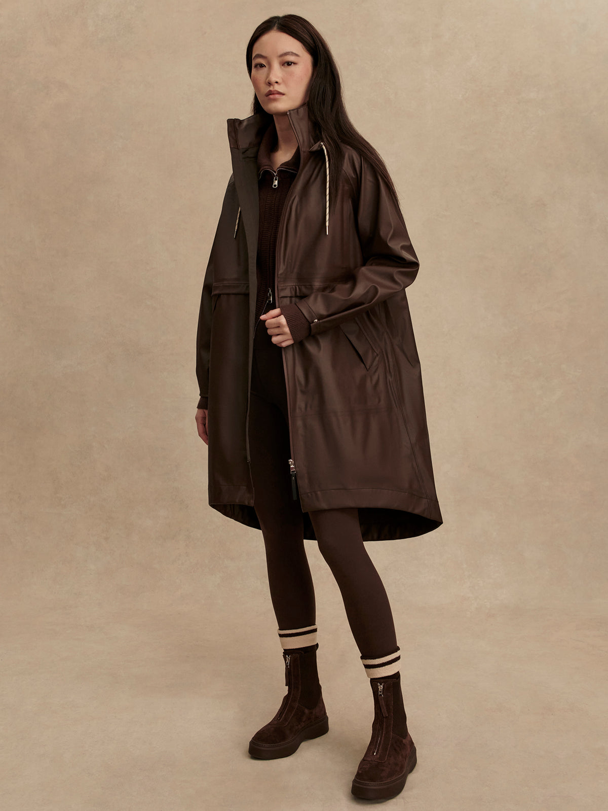 9584ece176a09c967386a9152f824f8470c021ab_VAR01423_KIRSTEN_RAIN_COAT_DARK_TRUFFLE_008.jpg