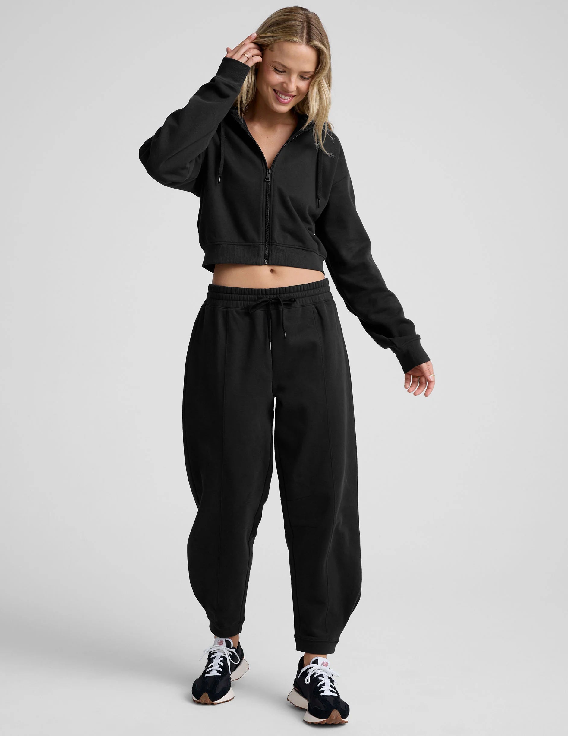 NF1293_black_01237.webp