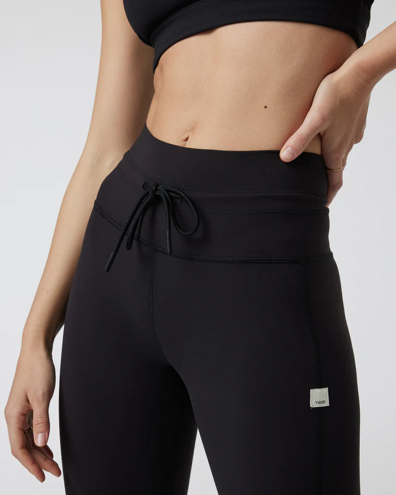 VW323BLK_FA24_W_ECOMM_PANTS_DETAIL_7.webp