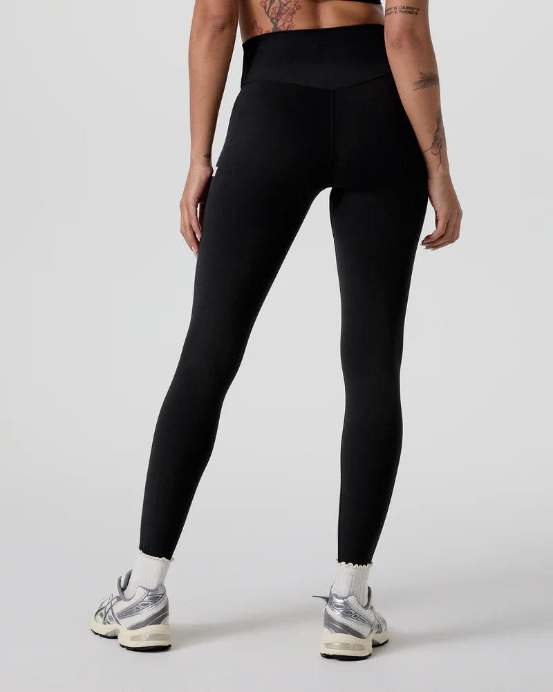 VW4130BLK_SP25_W_ECOMM_BOTTOMS_BACK_3.webp