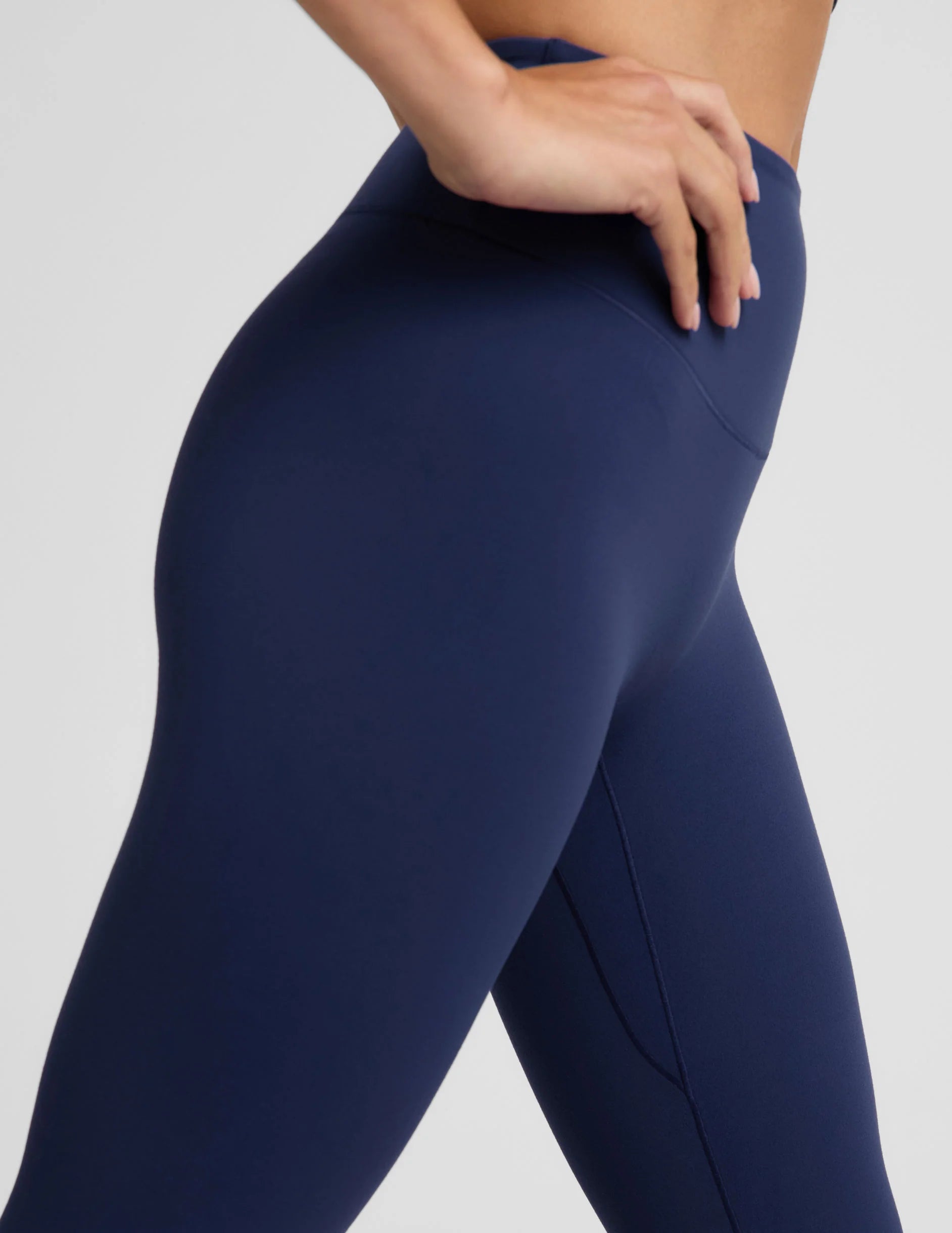 Glowzone™ High Waisted Midi Legging