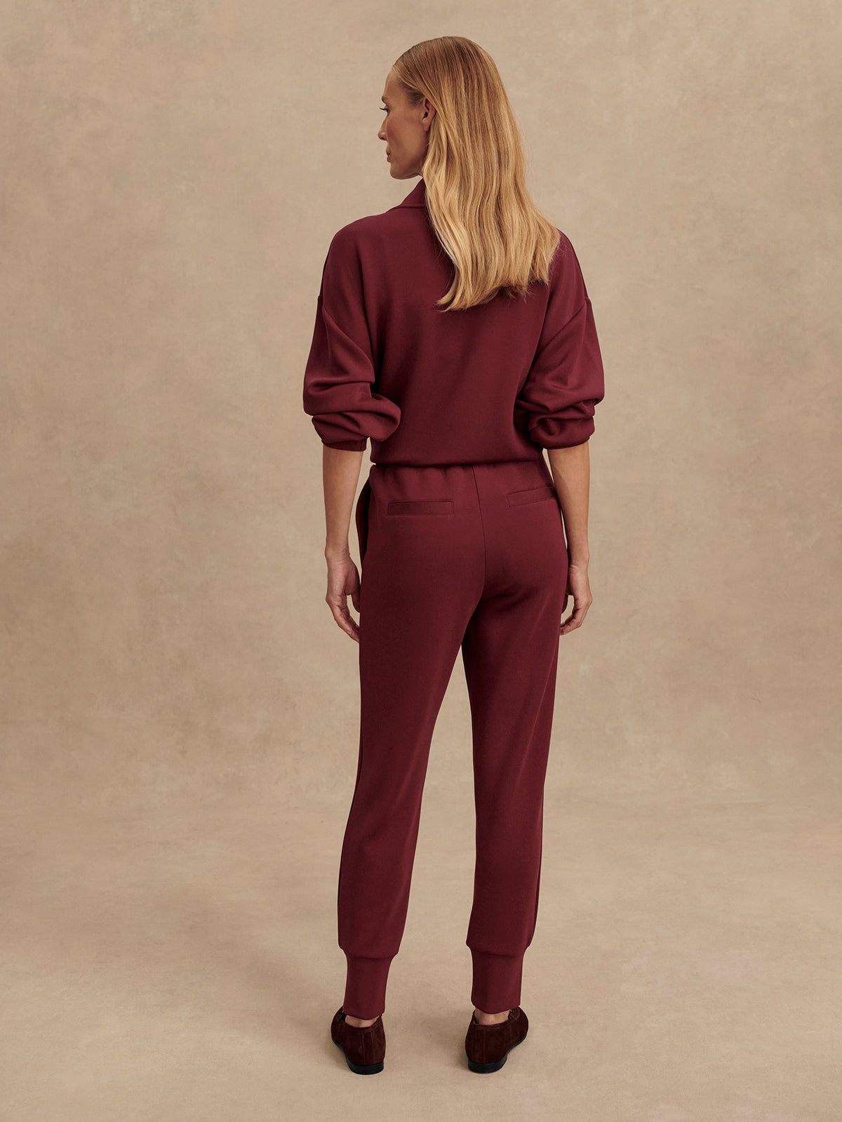 ead1c21bbc62571da47c0ffd3e25933ec7a712e1_VAR01713_THE_SLIM_CUFF_PANT_25_NEW_MAROON_092.jpg