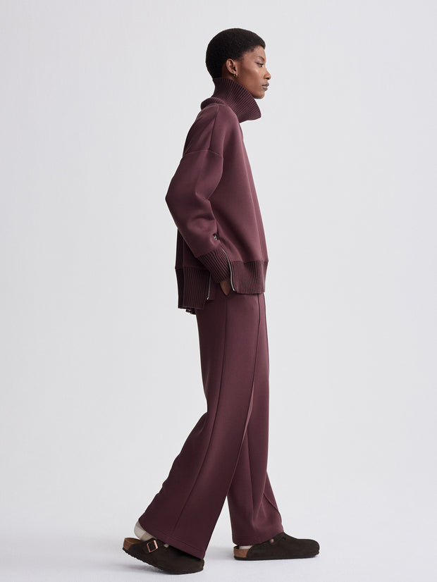 f64f22db9ba0819800cfcd0502fd70b7e852bf50_VAR01763_BARKER_HIGH_NECK_SWEAT_DEEP_MAHOGANY_057.jpg