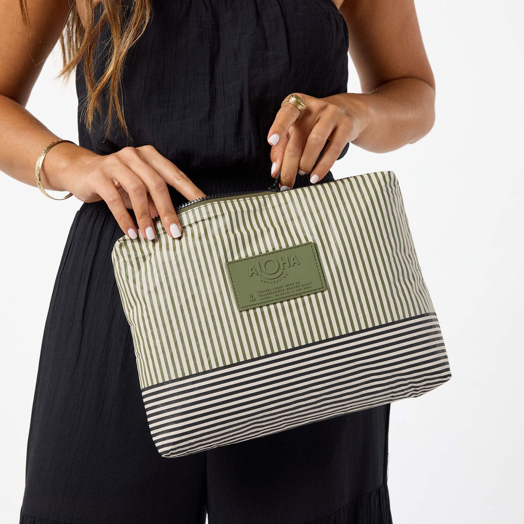 Cabana Mid Olive Pouch