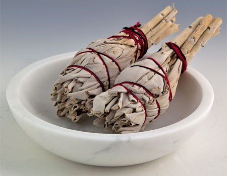 whitemarblebowlsmudgeburner_1.jpg